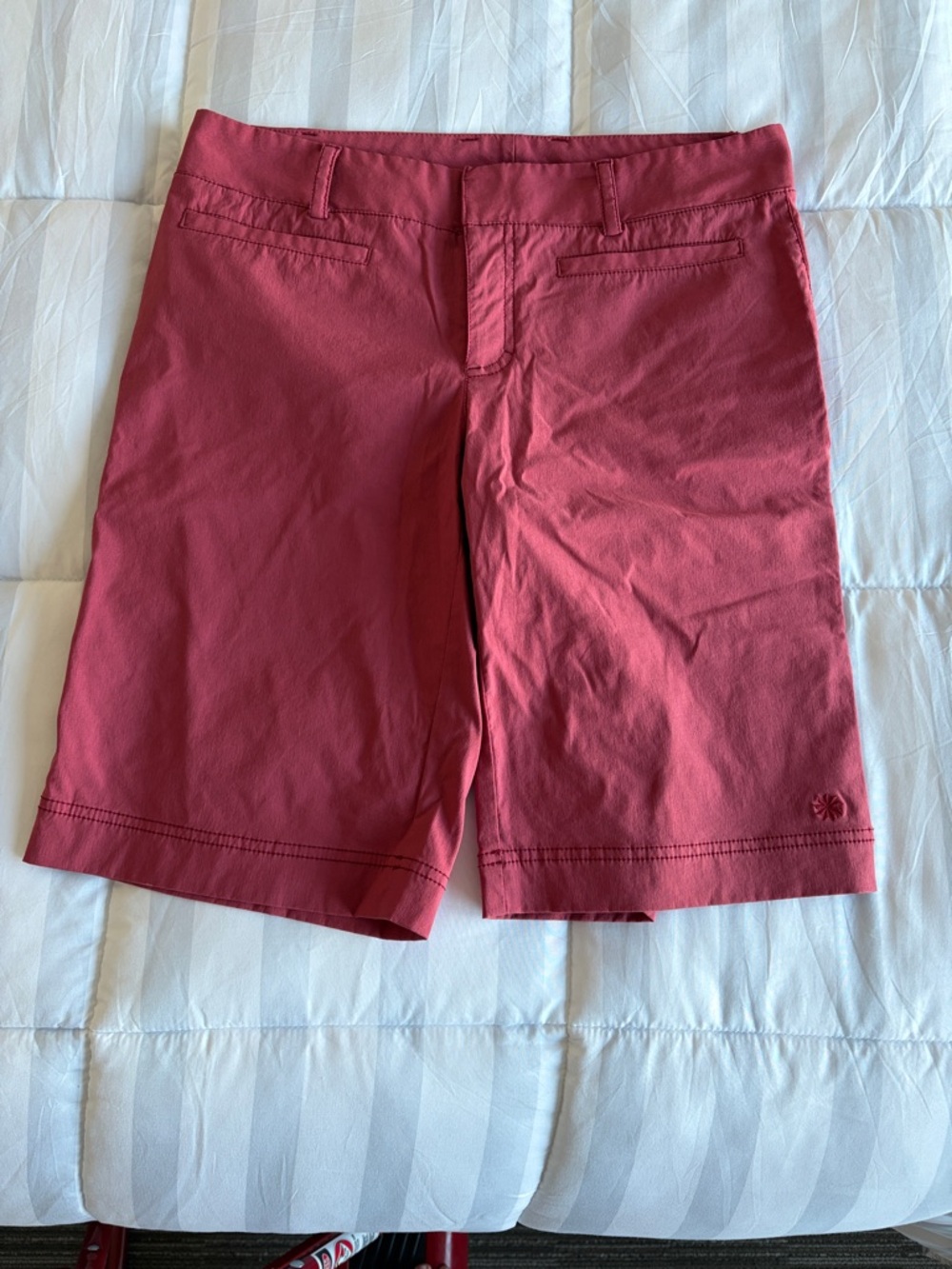 Women’s Athleta Dipper Bermuda Shorts, dusty red, size 10